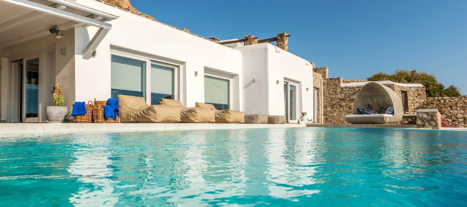 Exterior pool of Villa Denise in Mykonos