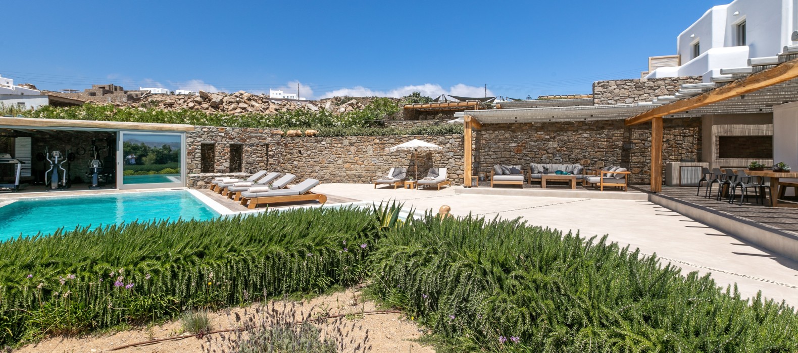Exterior area view of Villa Elegant Elana in Mykonos
