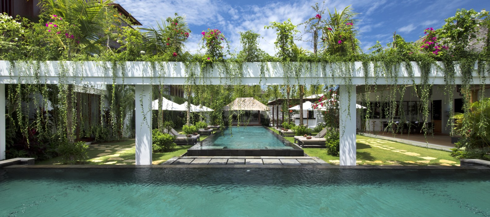 Exterior pool of Villa Anam in Bali
