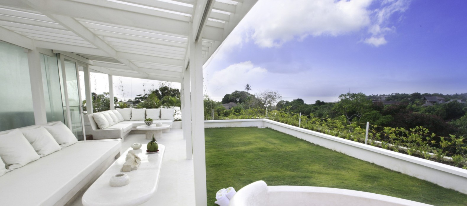 Exterior chill area of Villa Arise by the Sea in Bali