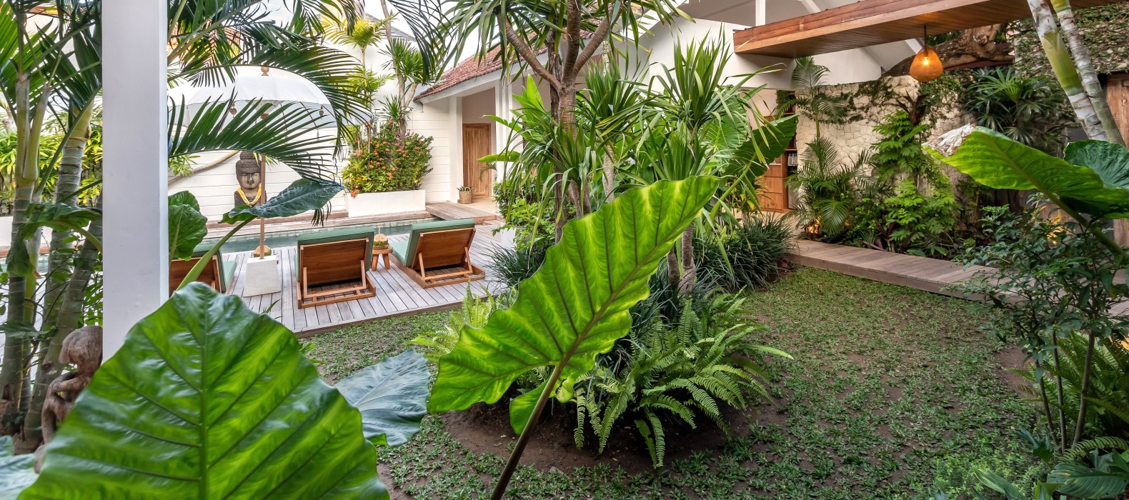 Garden of Villa Gauguin in Bali