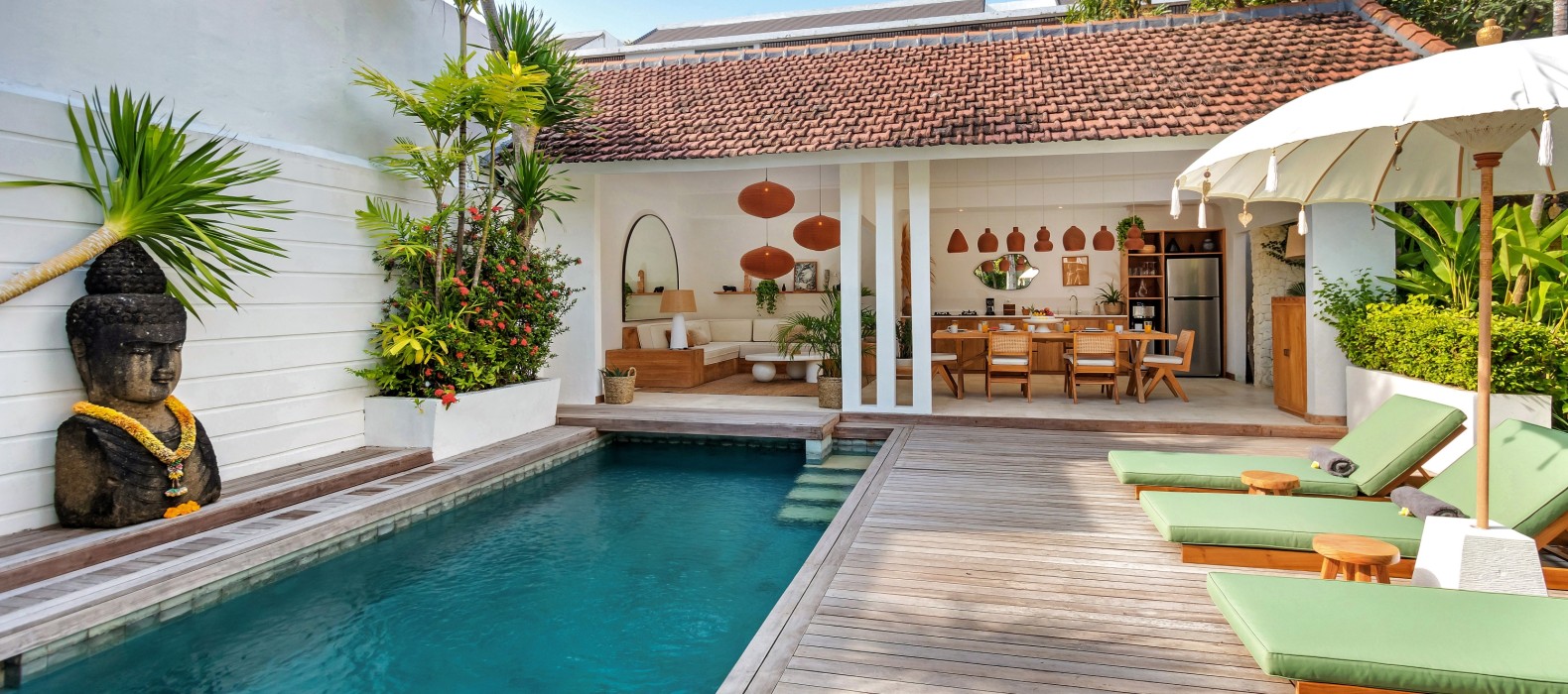 Exterior area view of Villa Gauguin in Bali