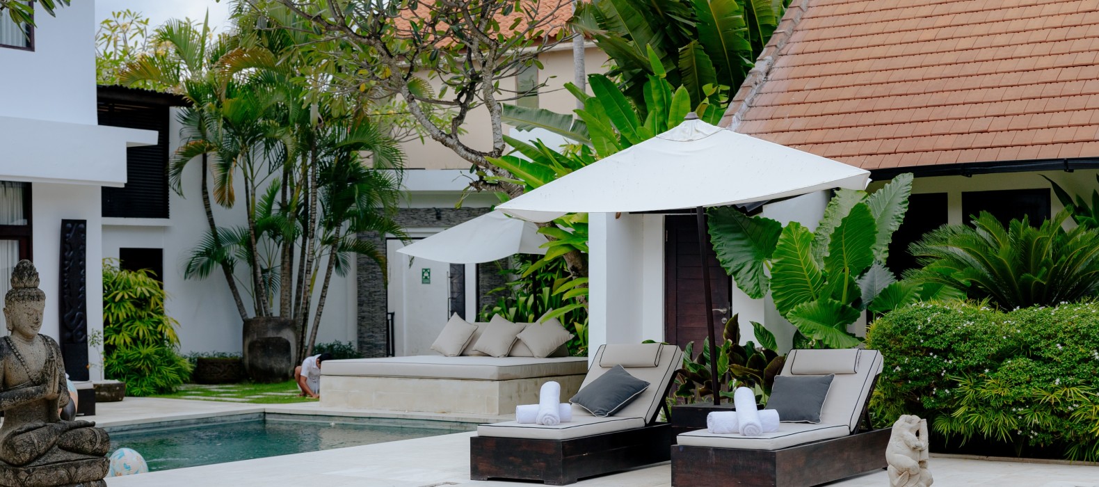 Sun loungers of Villa Groven in Bali