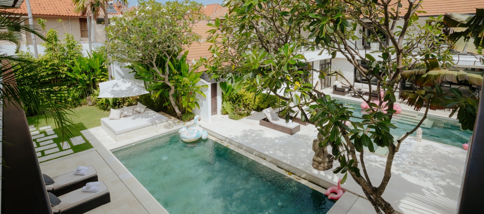 Exterior pool of Villa Groven in Bali
