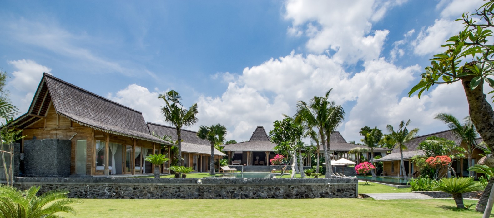 Garden view of Villa Manoa in Bali