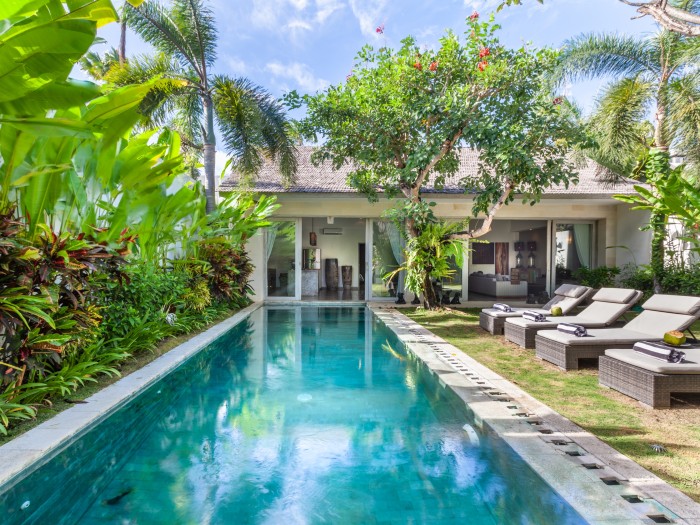 Exterior pool area of Villa Mia in Bali