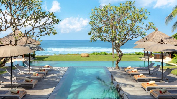 Exterior pool view of Villa Nava in Bali