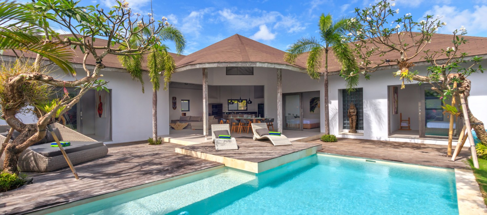 Exterior pool area view of Villa Ohana in Bali