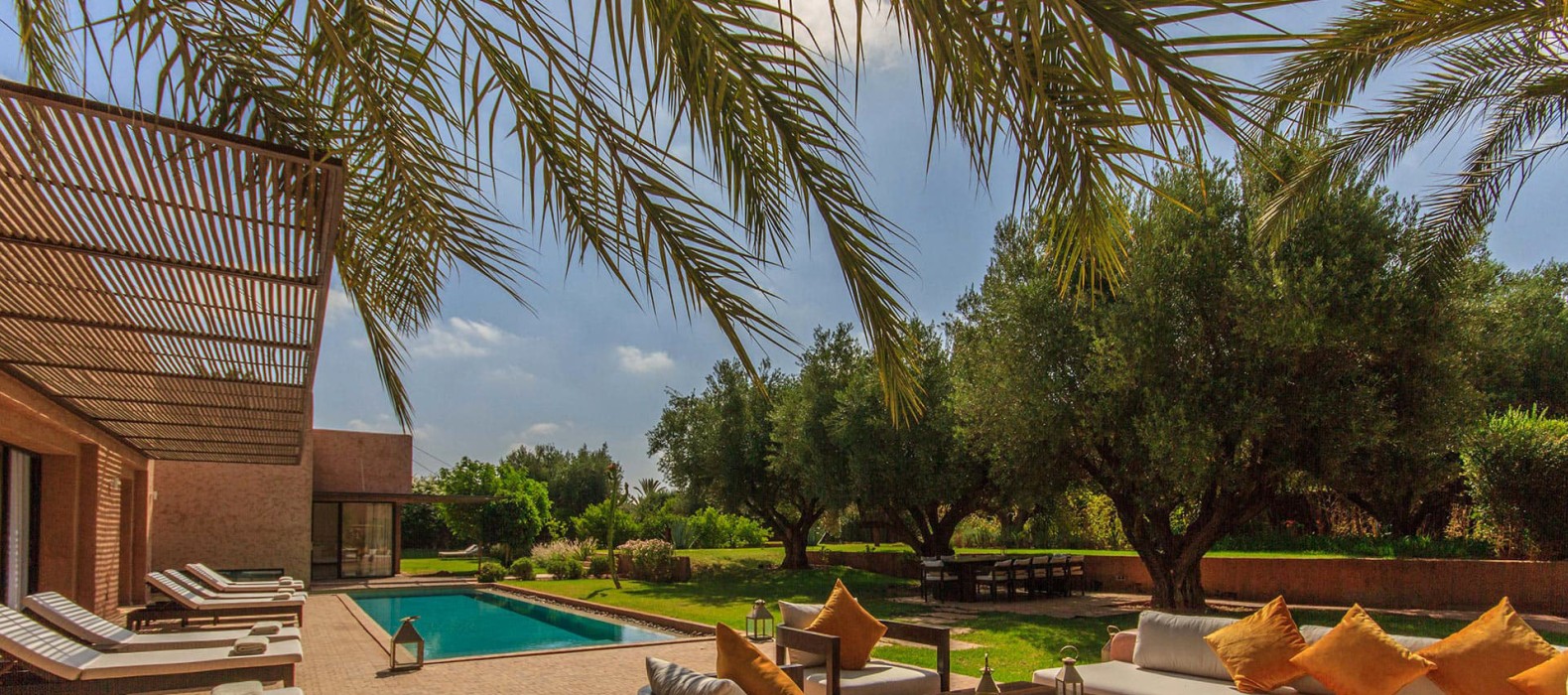 Chill area next to the pool of Villa Amourine in Marrakech