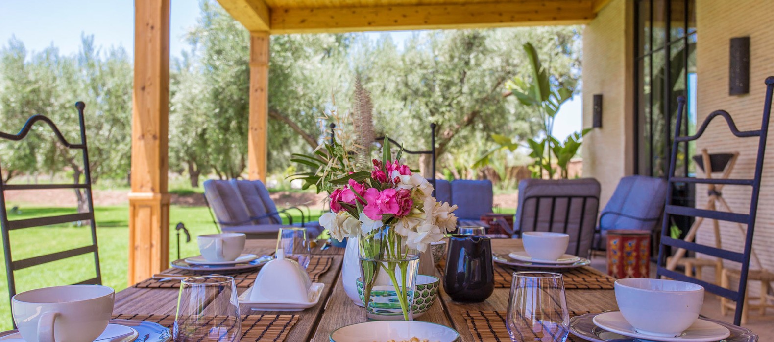 Dinner table of Villa Coeur d´Oliviers in Marrakech