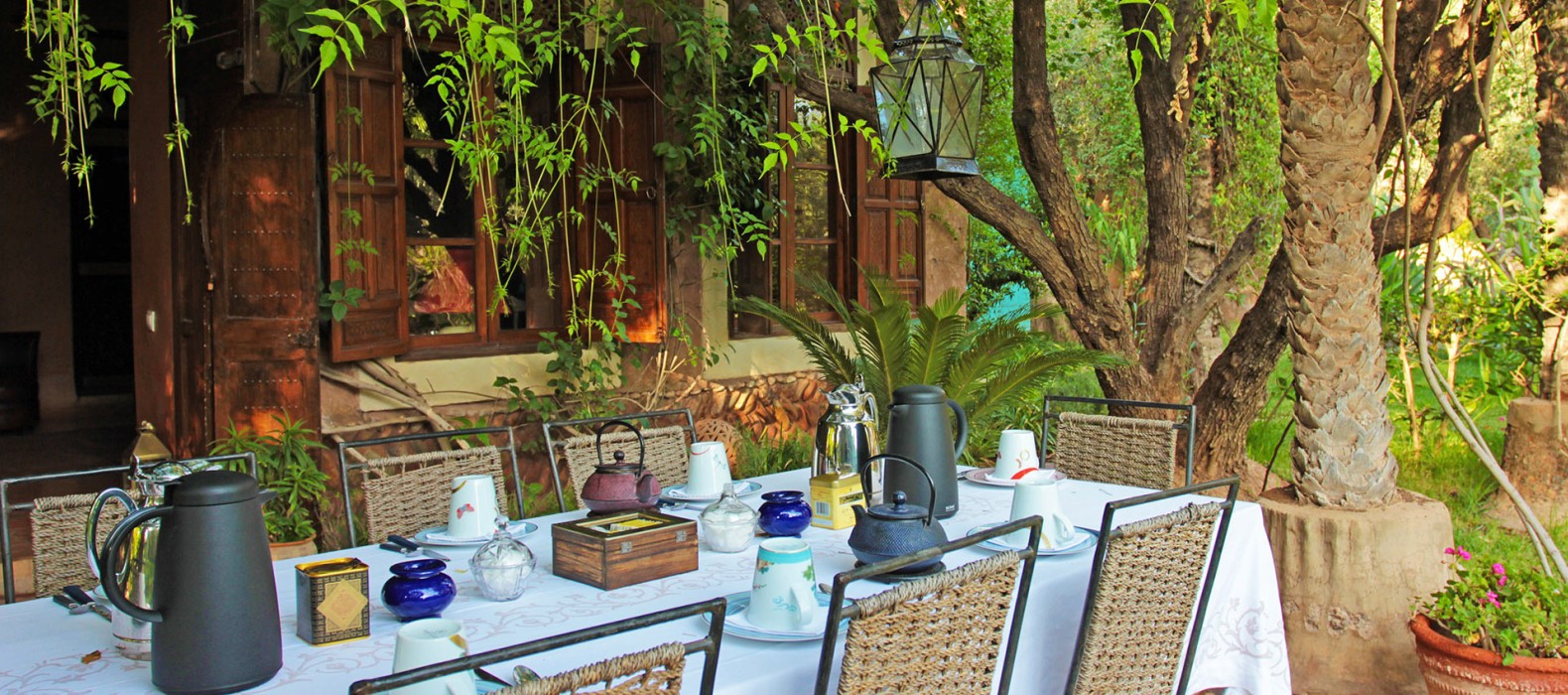 Dining area of Villa Noujoum in Marrakech