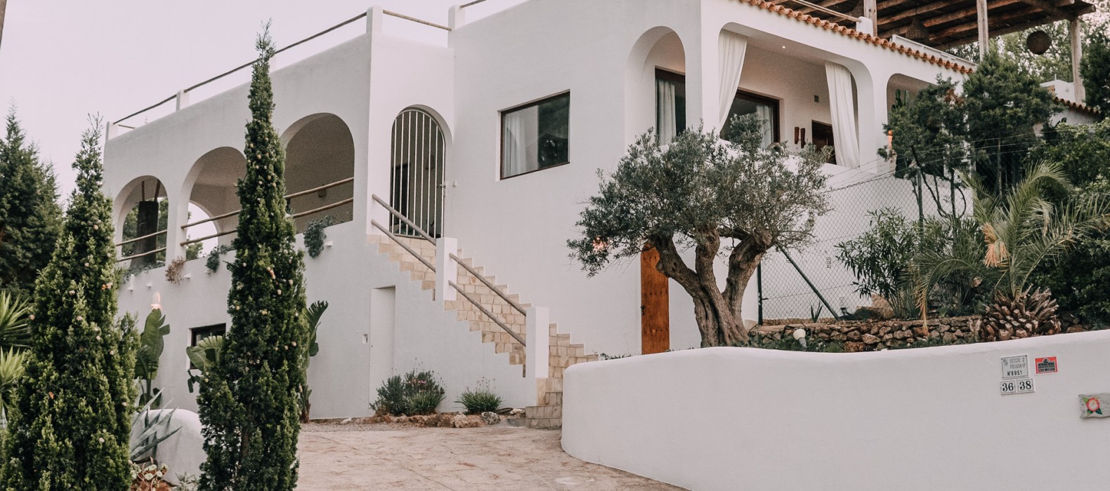 Exterior Entry way of Villa La Colina in Ibiza