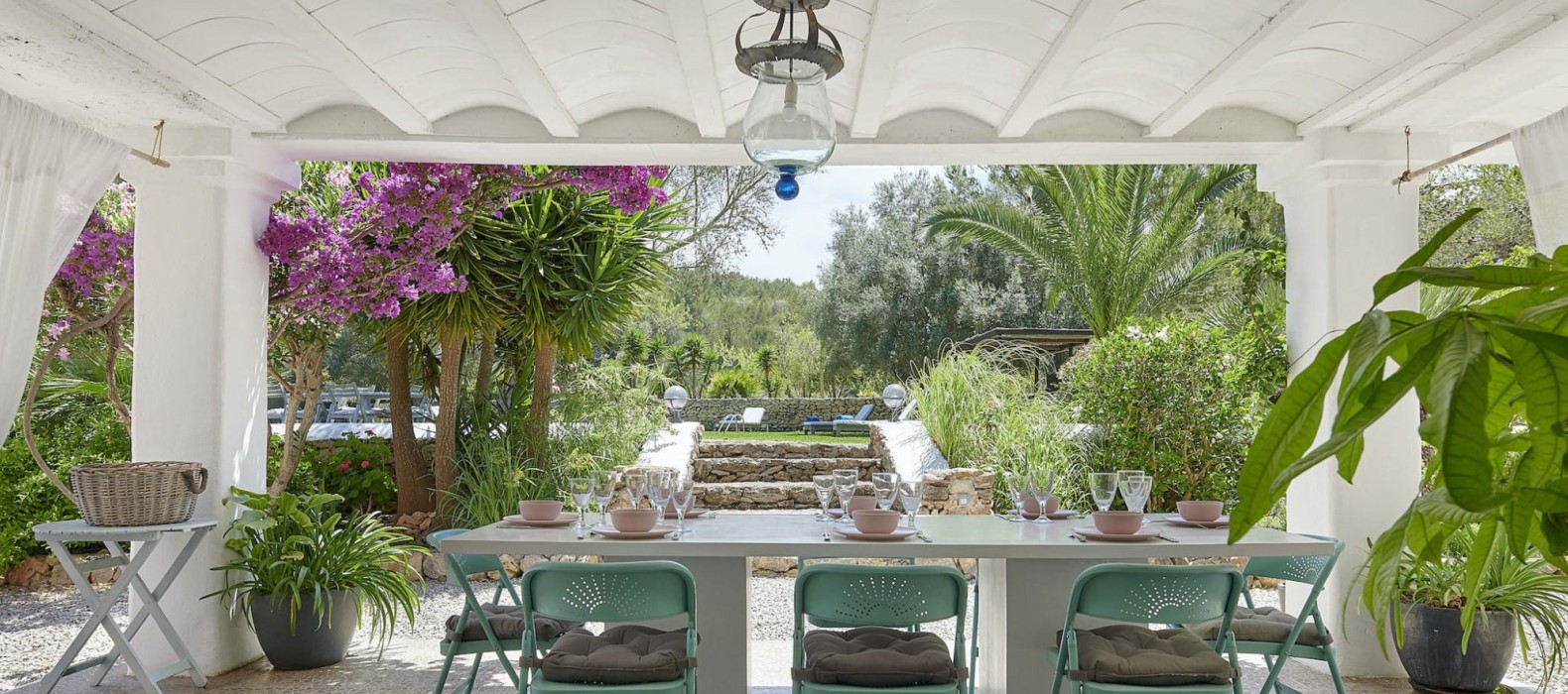 Exterior dining table of Finca Traditionale in Ibiza