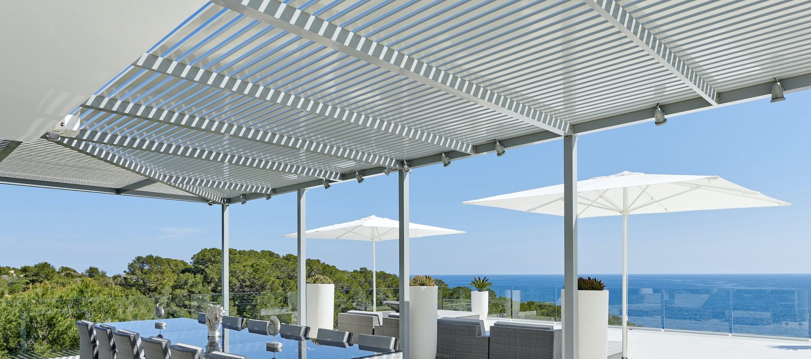 Exterior area with dining table  of Villa La Colina in Ibiza