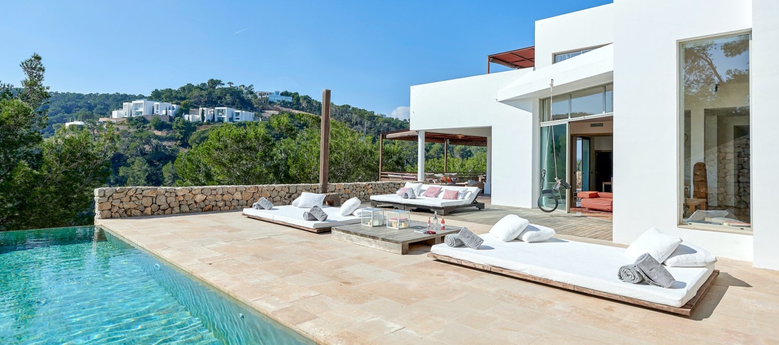 Exterior villa with pool of Villa Lemona in Ibiza