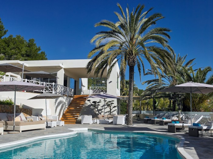 Exterior villa view of Villa Lusona in Ibiza