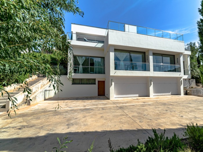 Exterior villa view of Villa Miragon in Ibiza