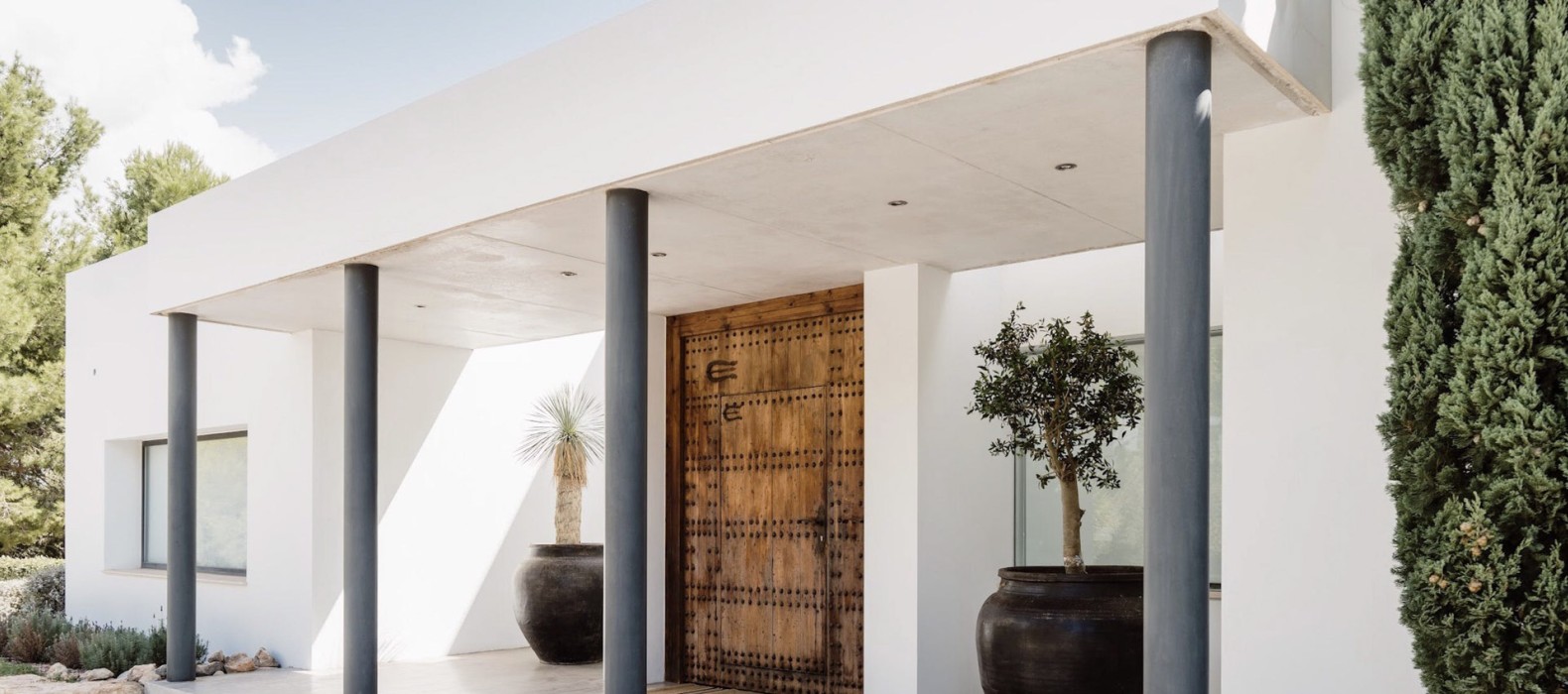 Exterior entry of Villa Soulfful Sin in Ibiza