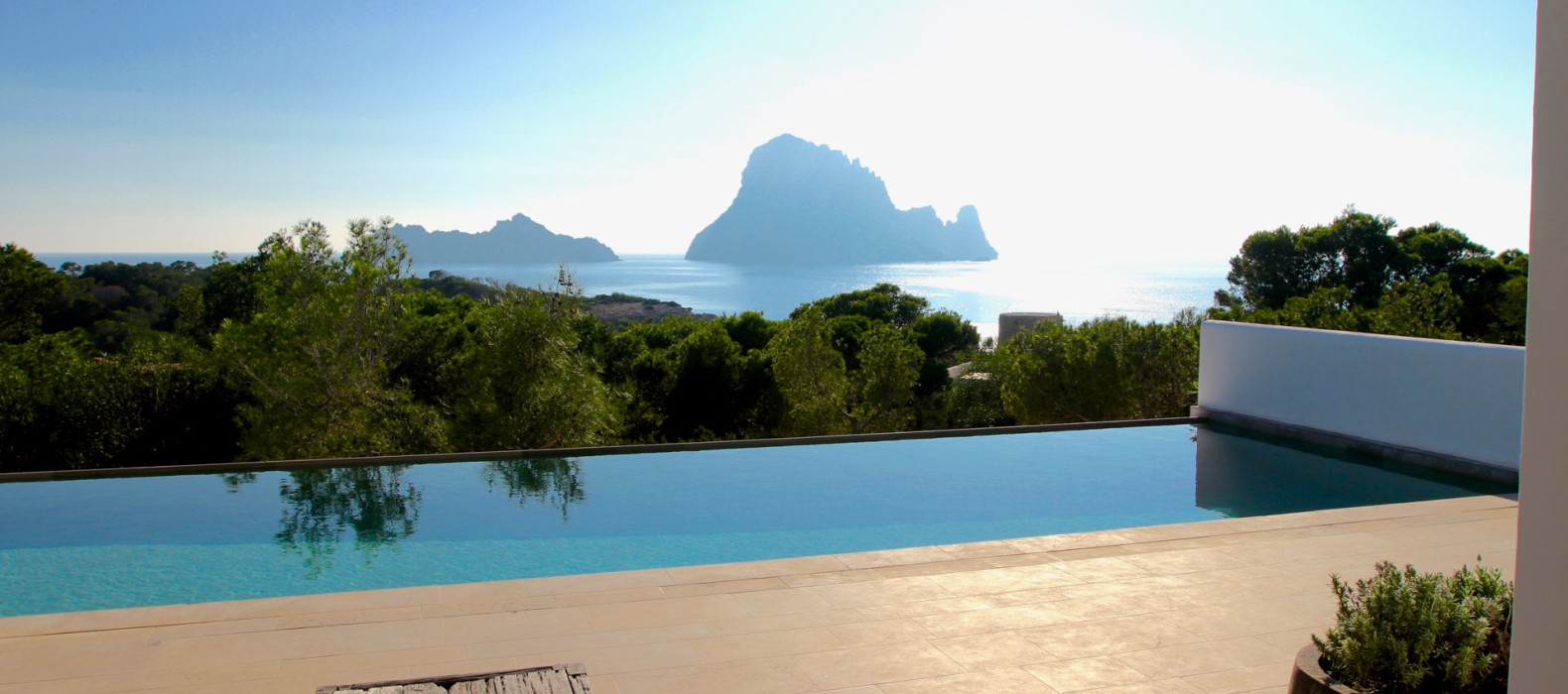 Pool with Es Vedra view of Villa Sunrise Joy in Ibiza