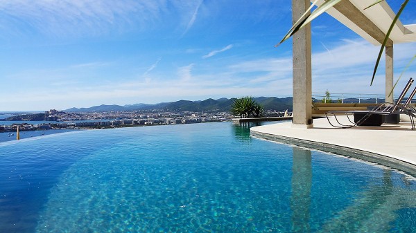 Exterior pool with sea view of Casa Savant in Ibiza