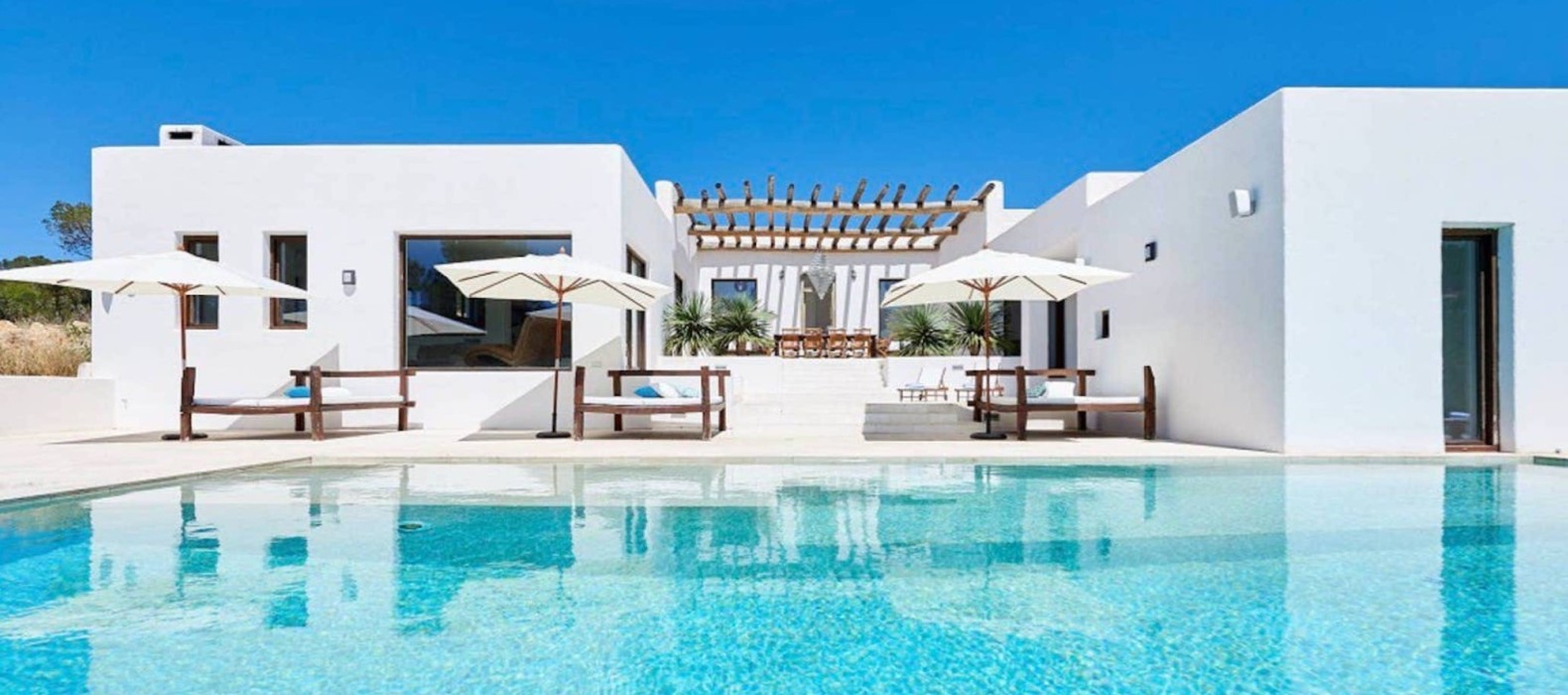 Exterior villa view of Villa Ubud in Ibiza