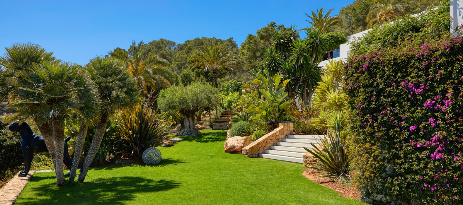 Garden view of Villa Wave in Ibiza