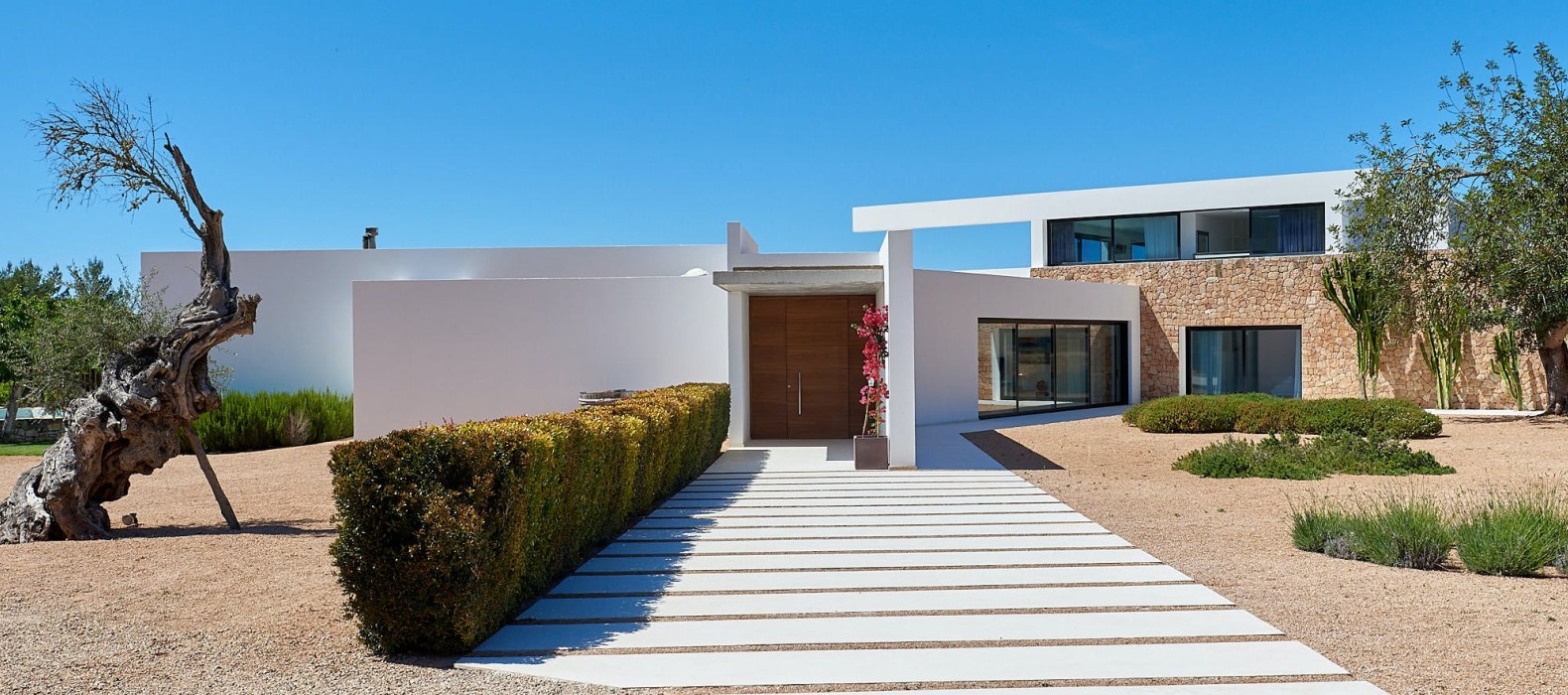Exterior entrance of the villa of Villa White Light in Ibiza