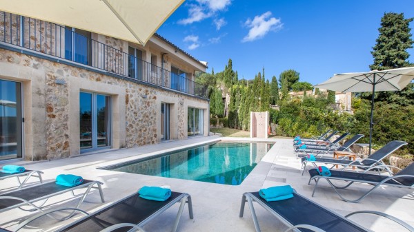 Exterior pool area of Casa Dulce Vista in Mallorca