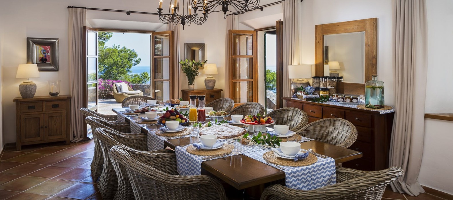 Dining room of Villa Foreste in Mallorca