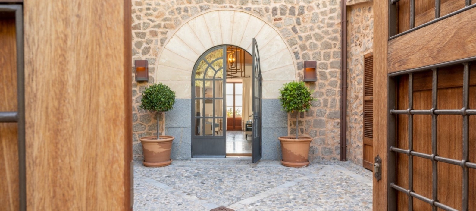 Exterior entrance doors of Villa Scorpio in Mallorca