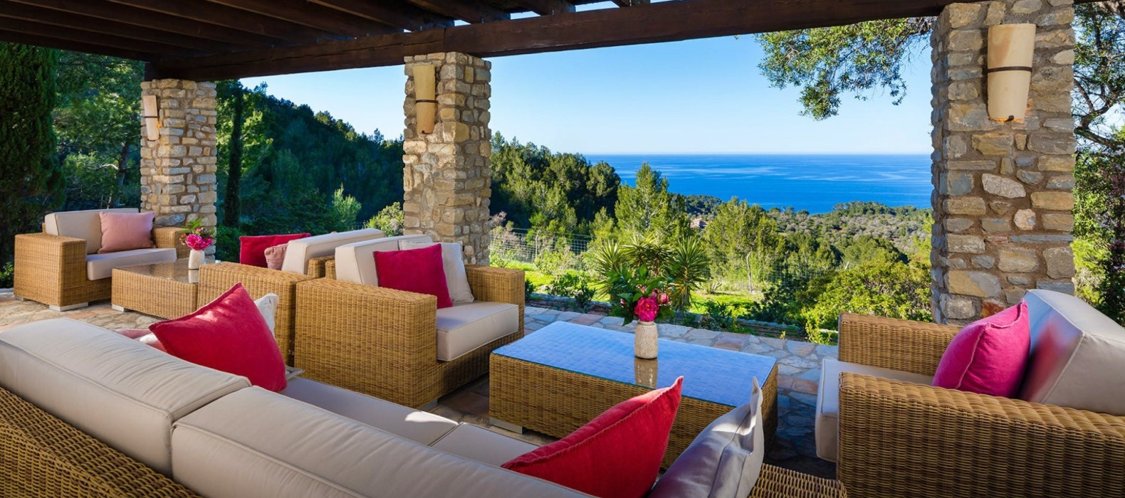 Chill area with seating of Villa Sundance in Mallorca