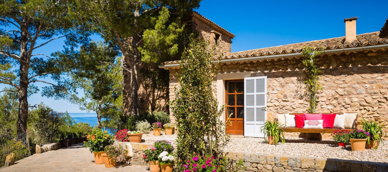Garden view of Villa Sundance in Mallorca
