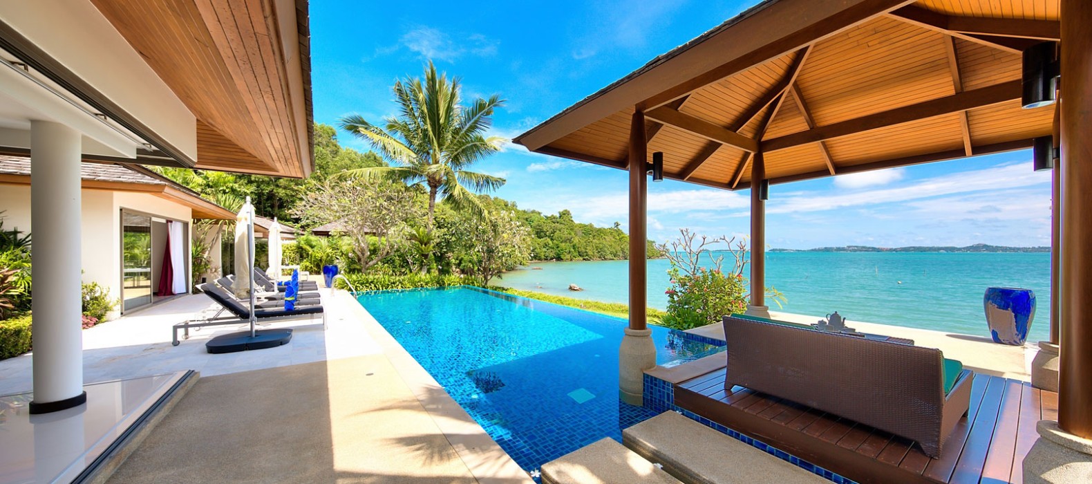 Exterior pool area of Villa Beautiful Life in Koh Samui