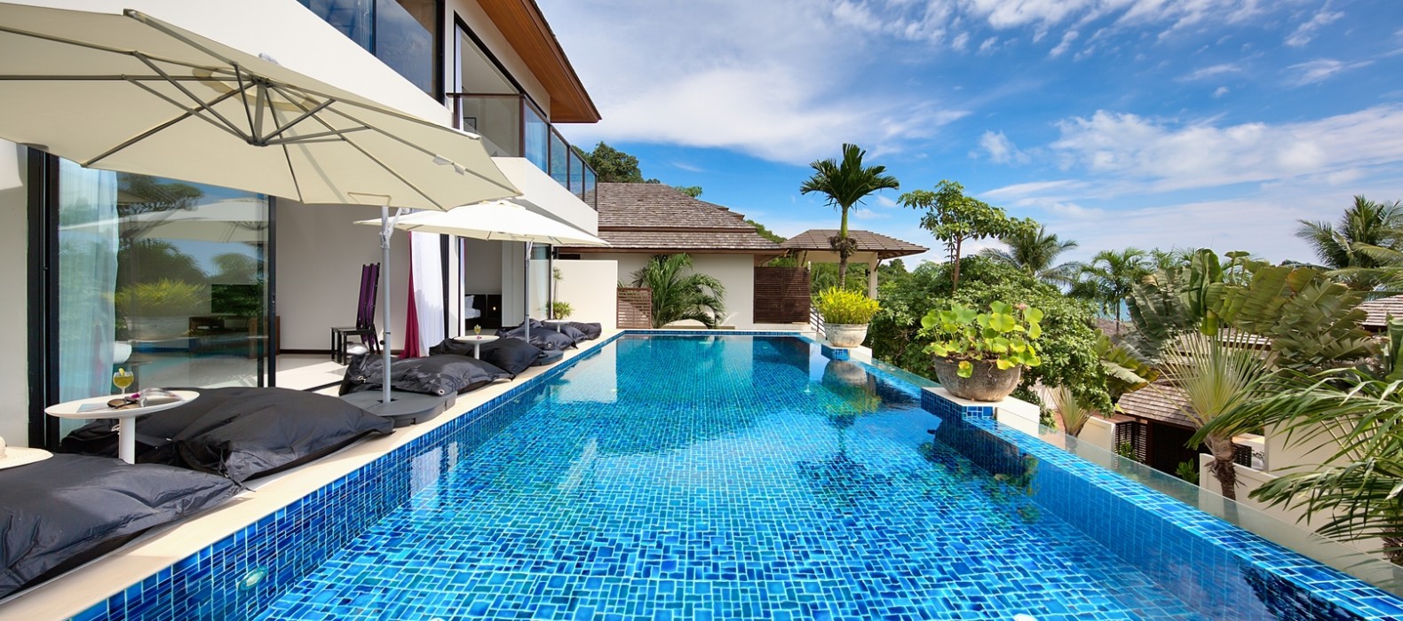 Exterior pool of Villa Calm Samui in Koh Samui