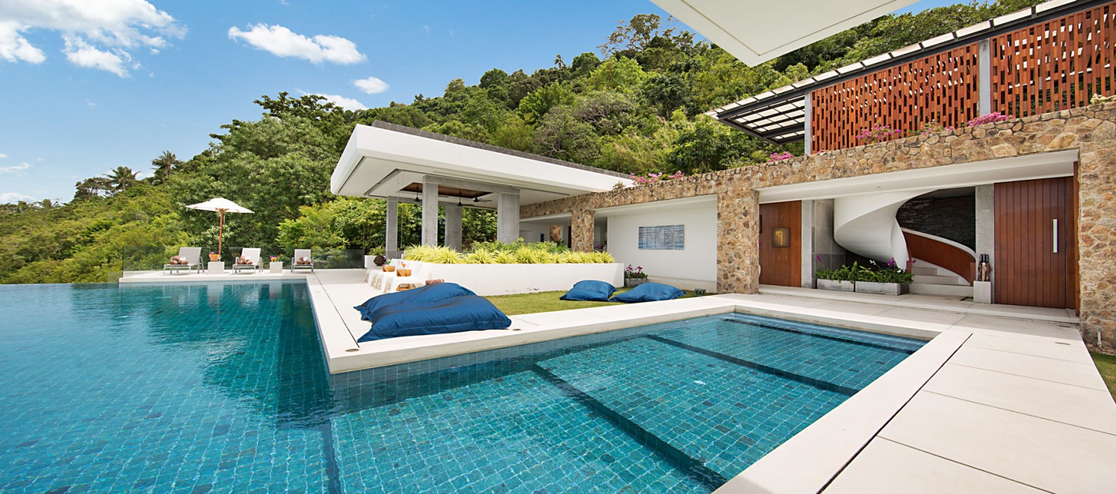 Exterior pool area of Villa Palace of Thailand in Koh Samui